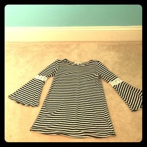 This is a black and white size 10 love fire dress